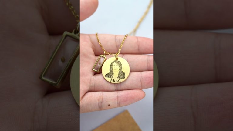 A necklace that brings her hope. #personalisedgifts  #jewelry  #mothersdaygift #valentinesday