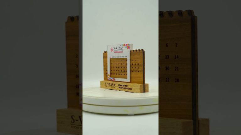 Corporate Gift Idea: Infinity Calendar | Elegant wooden Calendar #award #memento