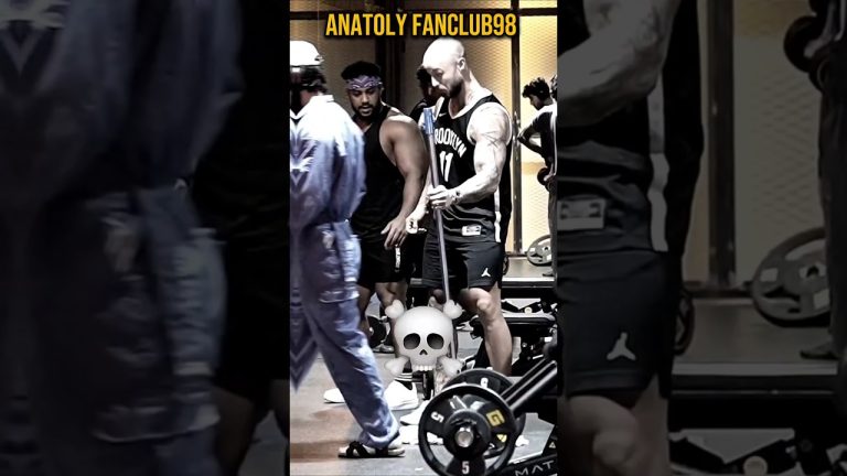 Do you mean 32kg MOP not enough for biceps?🥹#anatoly #fitness #gym