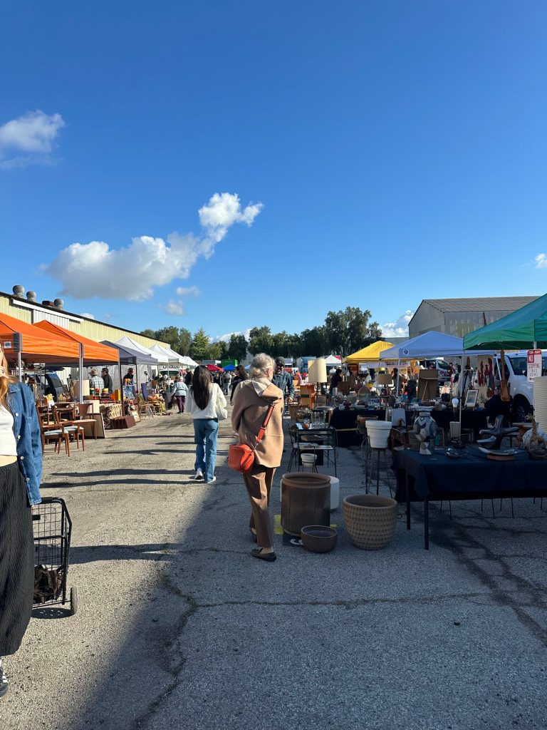Why Going To A Flea Market With Trusted Friends Is THE Move (+ All Jess’ And Friends Finds From Downtown Modernism)