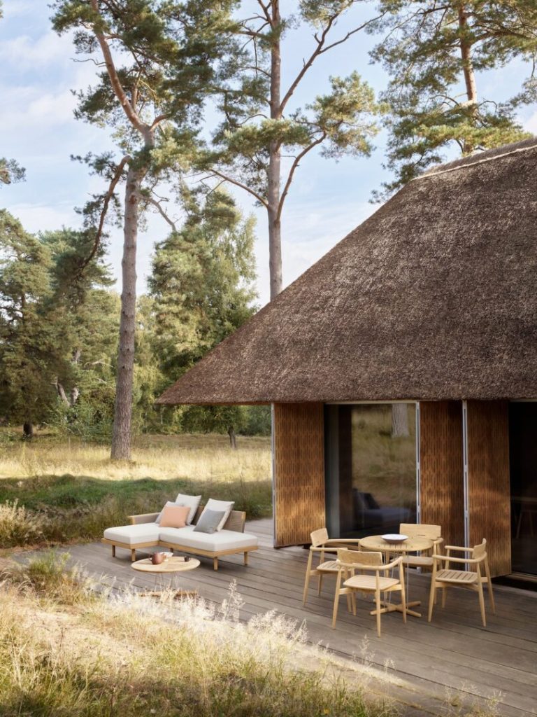 Carl Hansen & Søn Adds Outdoor Lounge Series Inspired by Kites