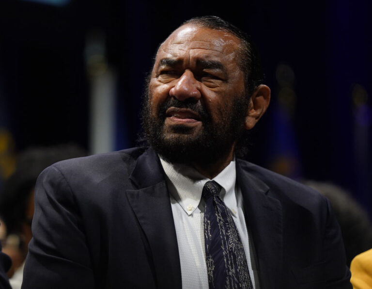 128 Democrats Vote Against Impeaching Trump