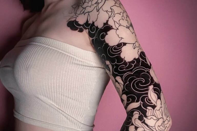 Blackout Tattoos: 5 Essential Things to Know Before You Get One