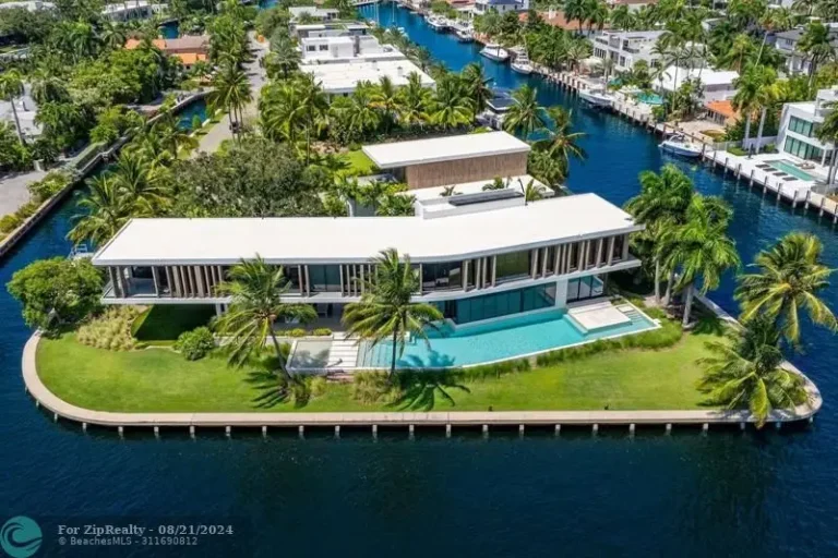 Explore this Spectacular 9,995 Sq. Ft. Waterfront Gem in Fort Lauderdale, Florida, Featuring Smart Home Tech and Panoramic Views