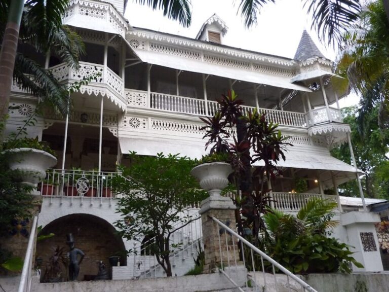 Gangs in Haiti burn beloved Gothic gingerbread hotel that rose to international fame