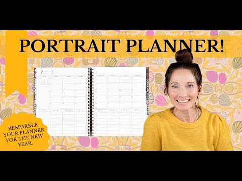HOW LOLLY IS SETTING UP HER 2025 PORTRAIT PLANNER | OMG Planners with Laurel Denise