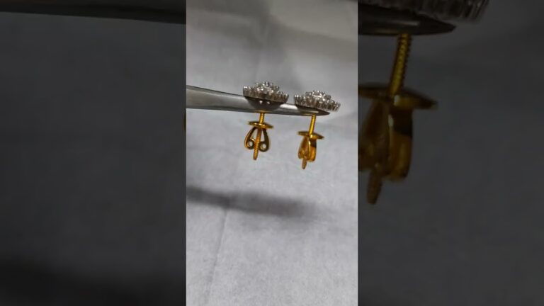 Beautiful Earring For Womens #diamond #gold#jewelry #wedding #girls #women #views #subscribe
