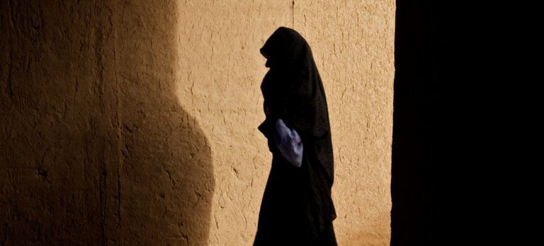 Desperate Afghan refugees return to an unfamiliar home