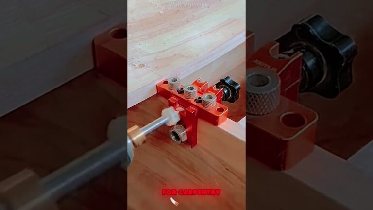 Convenient positioning and drilling tools for carpentry