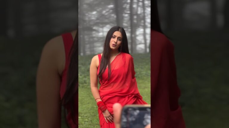 Behind the scenes of Tu agar barsaat ho!❤️⚡ #ishamalviya #love #trendingshorts #bts #ishamalviya