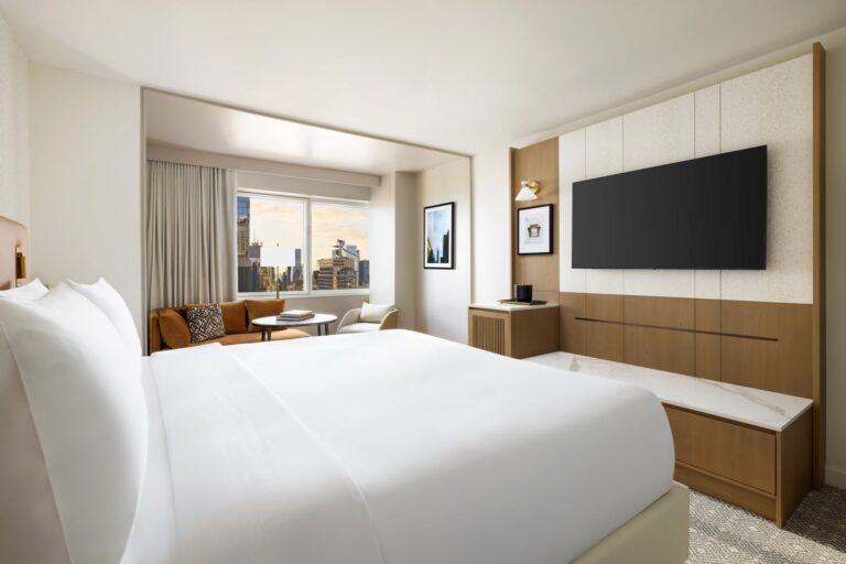 Hyatt Regency Times Square is now open
