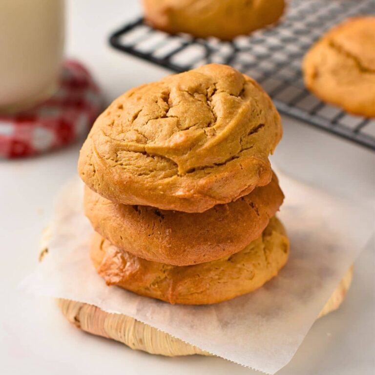 Cloud Cookies (4 Ingredients, No Refined Sugar, 100kcal, 4g Protein)