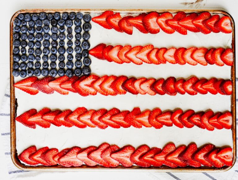 The Easiest Flag Cake You’ll Make This 4th of July – WellPlated.com