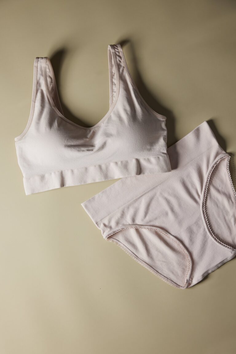 The Wireless Bra Diaries: Top Picks for the Best Wire-Free Bras for DD+ Sizes