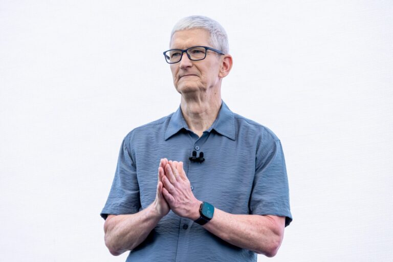 Apple’s AI efforts ‘have struck midnight’ and the only way it can stop getting further behind is acquiring Perplexity, analyst Dan Ives says
