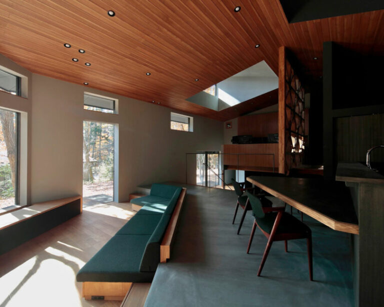 YMK Residence Brings Layered Living to the Karuizawa Highlands
