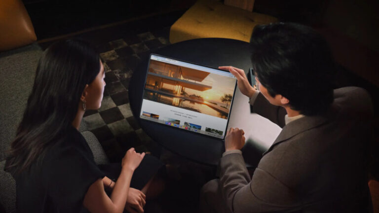 Huawei’s New Laptop Is One Giant Foldable Screen