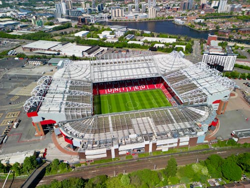Transfer dilemma – Who should Manchester United prioritise this summer?