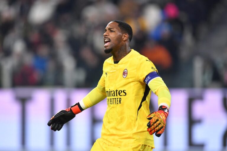 Chelsea are clearly after a new goalkeeper still, no smoke without fire