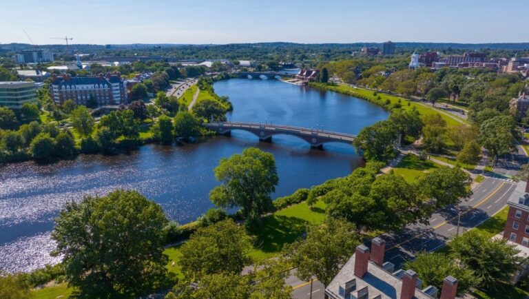 Top 10 Cities Where You Don’t Need a Car