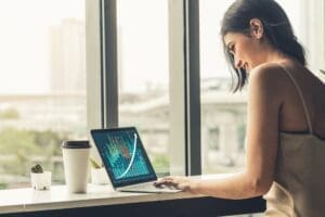 How to measure pre-arrival communication success: KPIs that matter
