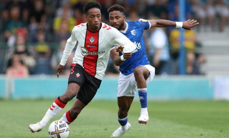 West Ham agree deal to sign Kyle Walker-Peters