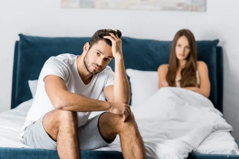 Why Young Men in UAE Use Timing Tablets