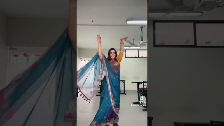 #trending #love #dancemusic #usashorts #dance #dancesong #usatoday #fashion #partymusic #saree