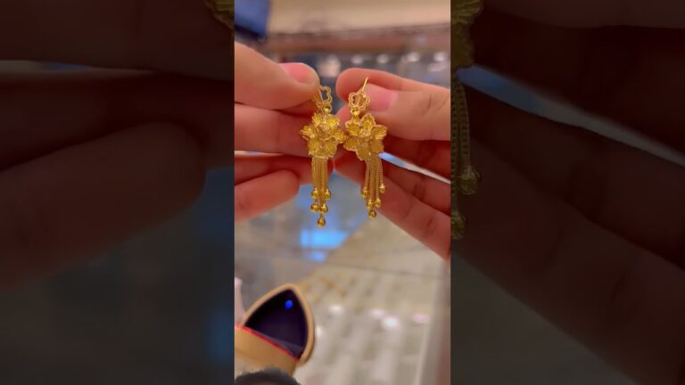 daily wear new gold earrings design for women  #earrings #gold #jewellery  #trendingvideo #tanishq