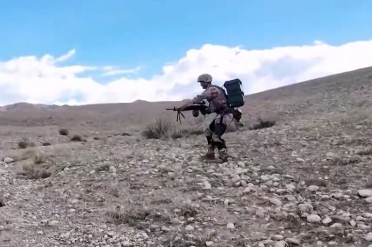 China tests infantry exoskeleton during army drill