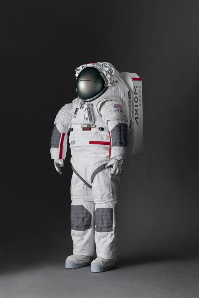 Prada’s Venture into Space Fashion – Astronotes