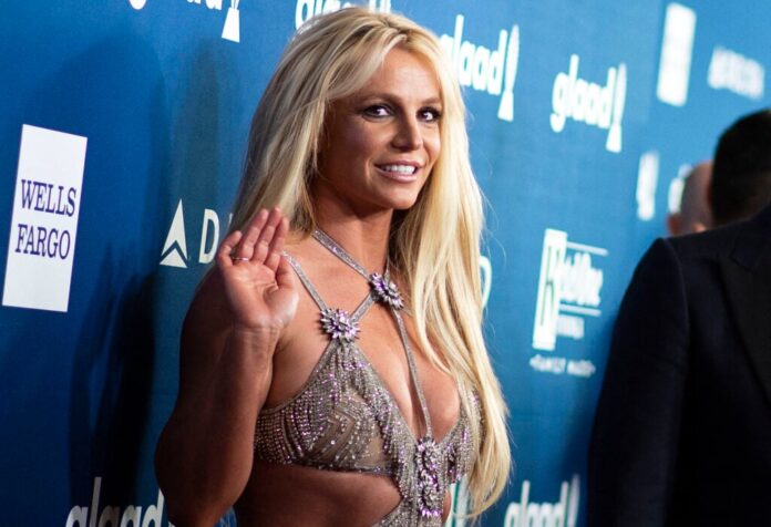 1027_britneyspears_01-1024x701.jpg