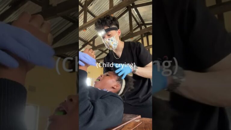 When a child is crying – how to distract/calm 🦷 [Pediatric Dentist]