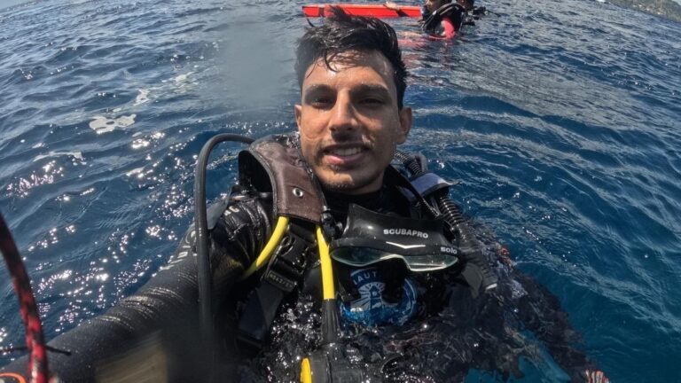 SCUBA diver's life saved by Apple Watch Ultra's siren