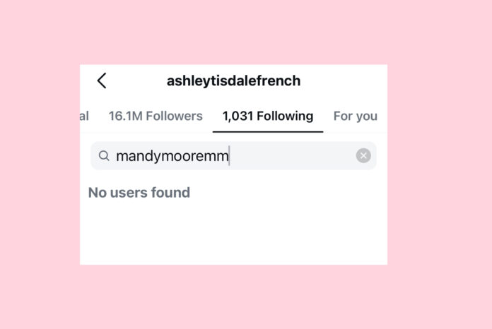 Ashley-Tisdale-Does-Not-Follow-Mandy-Moore.jpg