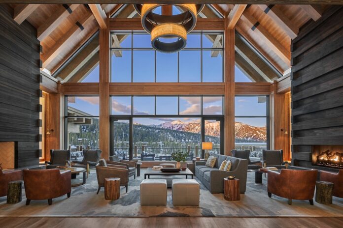 BEST-US-SKI-RESORTS_Montage-Big-Sky_Facebook_Common-area_17.jpg
