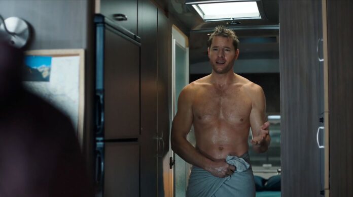 Feature-Tracker-Justin-Hartley-Colter-Getting-Out-of-the-Shower-Shirtless.jpg