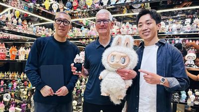 Apple CEO Tim Cook Pledges to Increase Investment in China