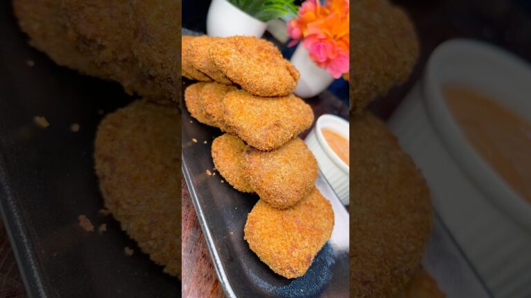 Crispy chicken nuggets Easy chicken nuggets #ChickenNuggets #CrispyNuggets #EasyRecipes #QuickMeals