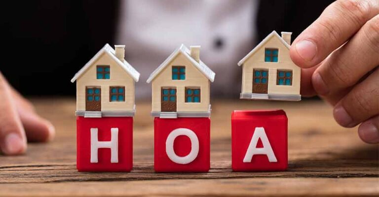 What Is an HOA for Florida Residents?