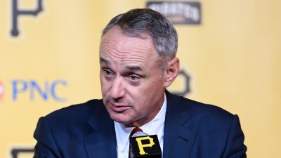 GettyImages-674189606-mlb-commissioner-reacts-to-nba-gambling-scandal.jpg