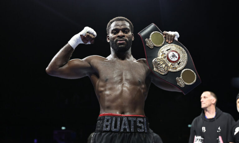 Joshua Buatsi outpoints Zach Parker in Queensberry debut