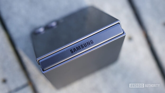samsung-galaxy-z-flip-7-review-19-scaled.jpg
